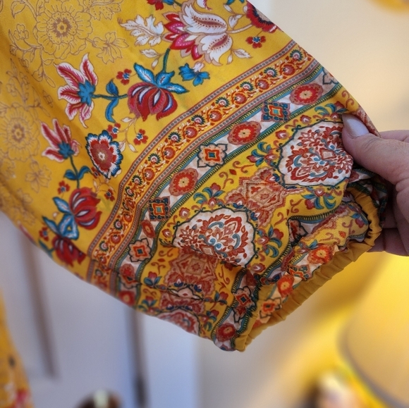 Rose & Olive 2x boho Peasant top floral flowy yellow hippie witchy - Picture 4 of 10